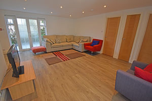 Lounge- click for photo gallery